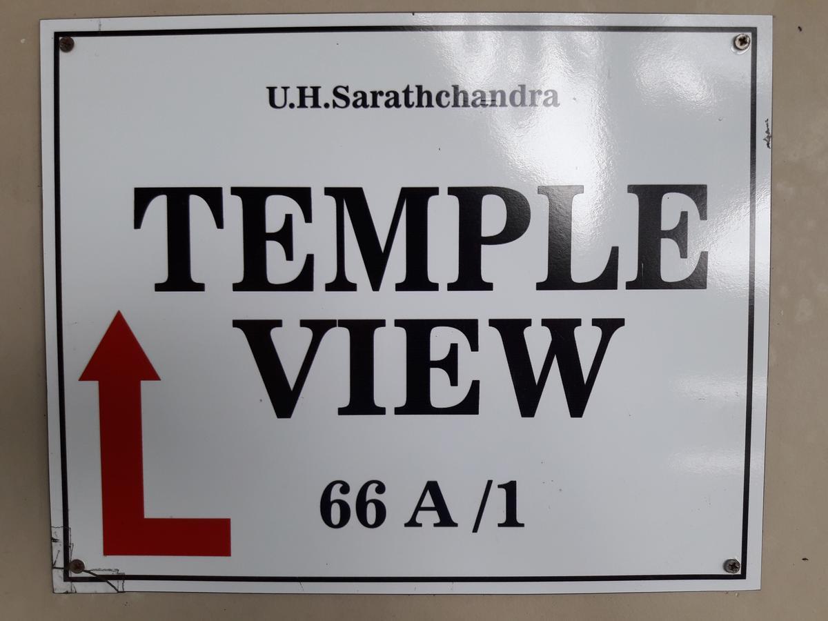 Апартаменты Temple View Канди Экстерьер фото